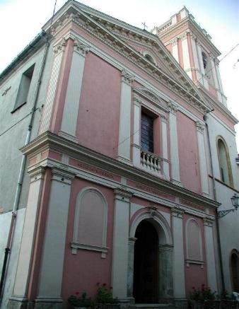 CHIESA di S. GIUSEPPE nasce come Chiesa di San Giacomo annessa all albergo dei poveri ( Hospitale ), stile neoclassico, rifatta ed ampliata da P.