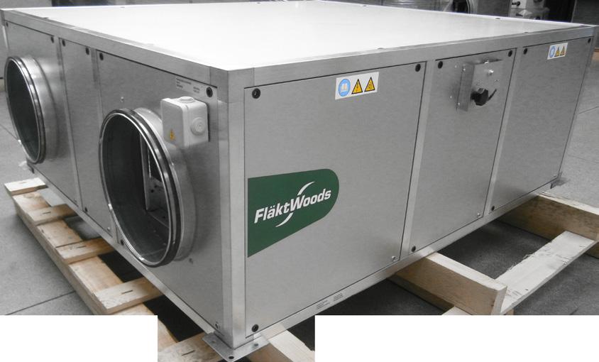 L unità è dotata di ventilatori centrifughi a pale avanti a più velocità, di filtri epm1 70% (F7) sull aria di mandata e filtri epm10 50% (M5) sull aria di estrazione, di scambiatore di calore