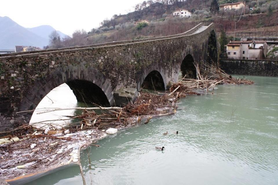 Ponte del Diavolo, Borgo a Mozzano (LU), (gennaio 2014)