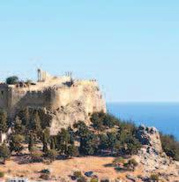 Il villaggio dista circa 25 km da Rodi, 20 km da Lindos e 30 km