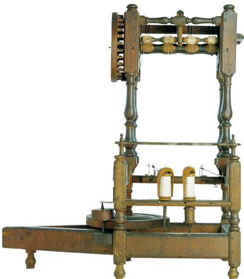 La Prima rivoluzione industriale La maggiore richiesta di prodotti, soprattutto tessili, portò all invenzione di nuovi