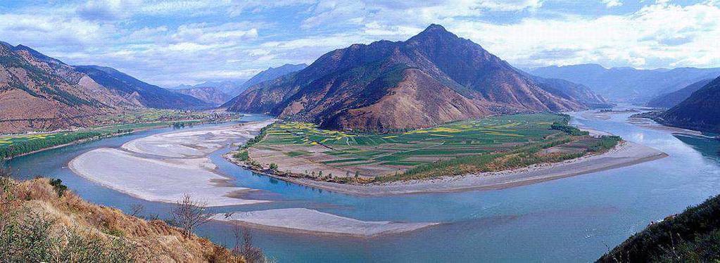 Idrografia Appartiene alla Cina il piu' lungo fiume