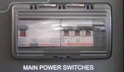 temperatura motore Generatore : sovra\sotto tensione, sovraccarico, sovra\sotto frequenza, avviamento fallito, sovra\sotto tensione della batteria PROTEZIONI