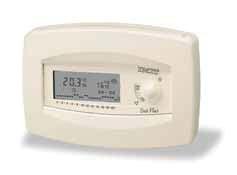 CRONOTERMOSTATI DUO PLUS CRONOTERMOSTATO DIGITALE Il termostato elettronico DUO PLUS si riconosce per la semplicità d utilizzo e la linea sobria e gradevole.