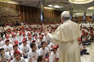 Parole del Santo Padre ai piccoli che hanno partecipato all iniziativa Il Treno dei Bambini promossa dal Pontificio Consiglio della Cultura 9 giugno 2018 Alle ore 12.
