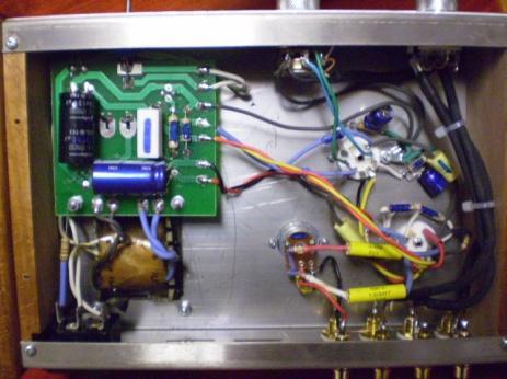 Preamplificatore a valvole mod: PRE-2T Ingressi ad alto livello : CD AUX1 AUX2 Uscita 5 v rms