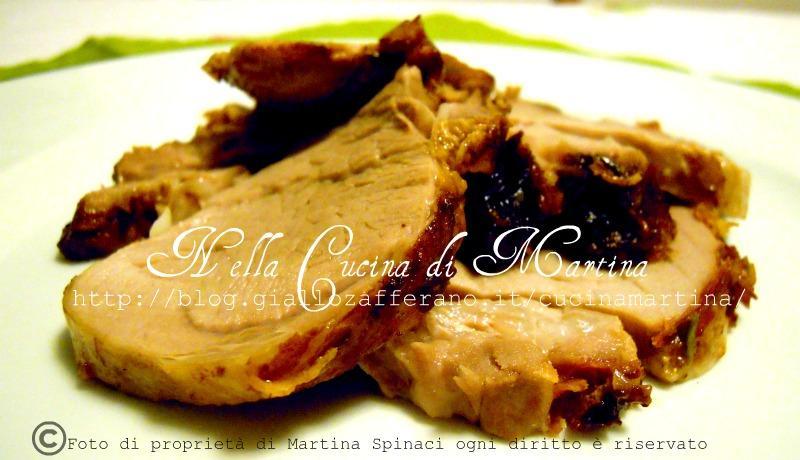 Secondo piatto Filetto di maiale arrosto Il filetto di maiale arrosto è il classico secondo della festa, lo vedo benissimo sulla tavola di Pasqua.
