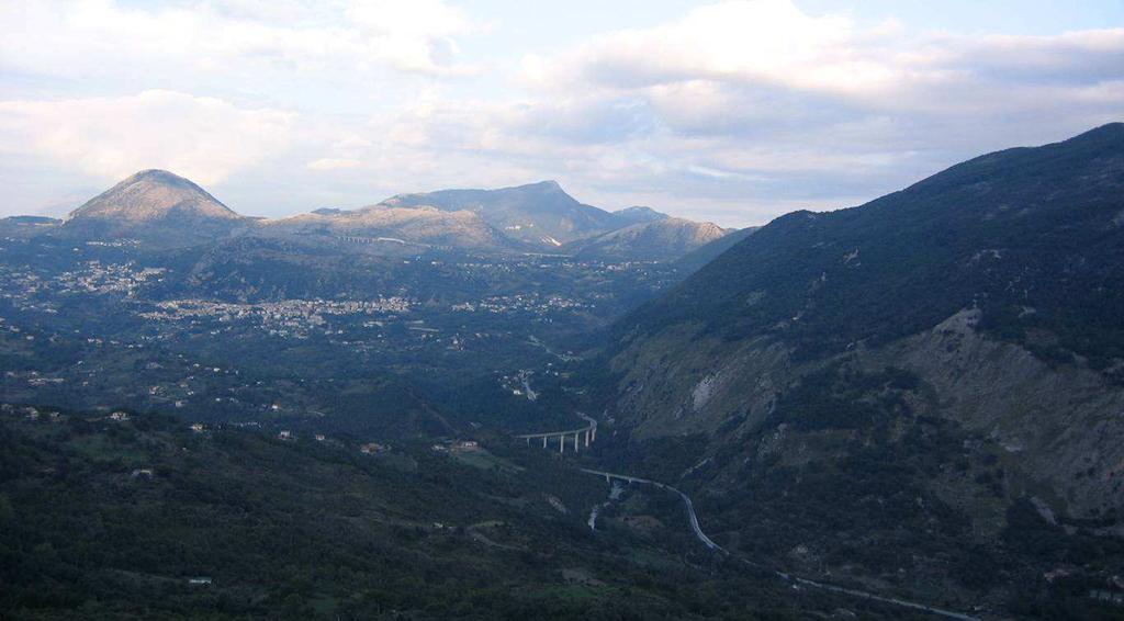 CENSIMENTO DELLA CHIROTTEROFAUNA IN SEI S.I.C. DELLA REGIONE BASILICATA Relazione finale La Valle del Noce Lavoro svolto dalla Dott.