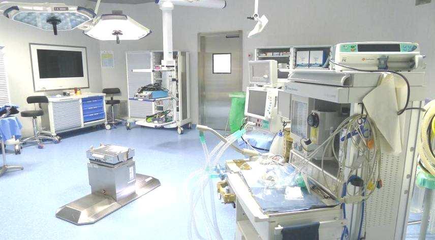 Il complesso operatorio di Day Surgery è attivo ed è composto da 4 sale operatorie e una