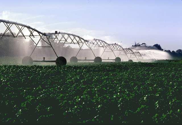 Innovazione ed efficienza nei sistemi ad aspersione L irrigazione per aspersione è ormai