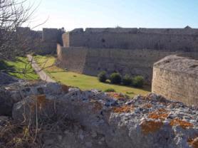 Mare e fortificazione  