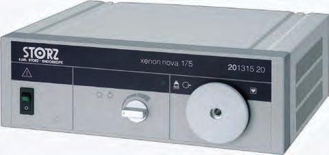 Fonte di luce fredda XENON NOVA 175 Caratteristiche particolari: Alto rendimento di luce tramite la lampada Xenon da 175 Watt, perciò adatta per applicazioni ad alta richiesta di luce Intensità