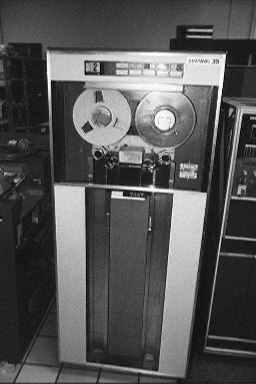 Fine anni 50 Non solo pezzi singoli per universita e laboratori di ricerca Macuchly e Eckert produssero UNIVAC (Universal Automatic