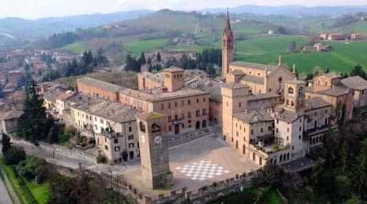 Comune di Castelvetro di Modena VARIANTI AL PRG 2012 Varianti ai sensi dell art. 15 della L.R. n.