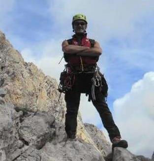 Pellin Claudio Socio Cai dal 1982 Istruttore Regionale sci fondo escursionismo (ISFE) Accompagnatore di Escursionismo (AE) Commissario CNSASA-VFG Componente Scuola Interregionale