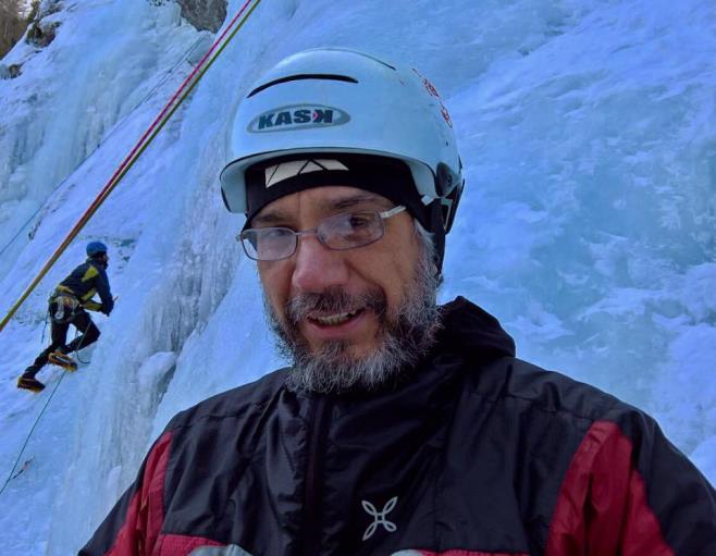 Strano Fabio Socio CAI DAL 1988 Già consigliere per due mandati Componente Scuola Alpinismo Castiglioni dal 2002 Istruttore Primo livello di Alpinismo Istruttore per Arrampicata in età evolutiva