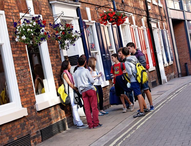 Situata alla confluenza tra i fiumi Ouse e Foss, York ha una storia antica, con i suoi resti romani, la sua aria gotica, le tante opportunità