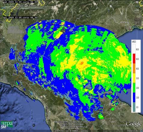 Mappe di riflettività del 04/12/2009 alle 09:30 UTC (in alto a sinistra), alle 12:00 UTC (in