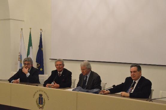 VENERDI 26 FEBBRAIO 2016 UN IMPRENDITORE SI PRESENTA.