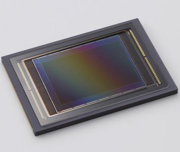 Super-CCD con pixel ottagonali e di due differenti dimensioni 3) Ingrandimento di un angolo della serie di fotosensori presenti in una fotocamera digitale. 4) CMOS Foveon.