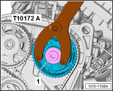 Page 6 of 18 Svitare le viti di fissaggio -1- e -2-. Svitare la vite -1- servendosi dell'inserto -T10500-. Durante questa operazione, tenere fermo l'elemento dodecanale -2- usando la chiave -T10499-.