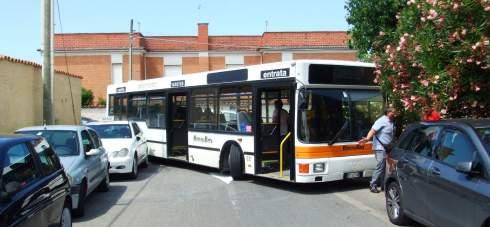 947; Direzione linea 020 in uscita da Focene - la linea permette il collegamento diretto con la FL1; - la linea permette il collegamento diretto per gli addetti dell aeroporto; - una quota parte