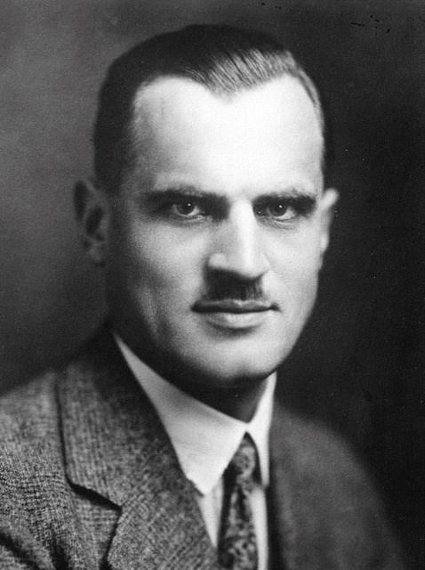 1925 Arthur Compton misura una variazione della