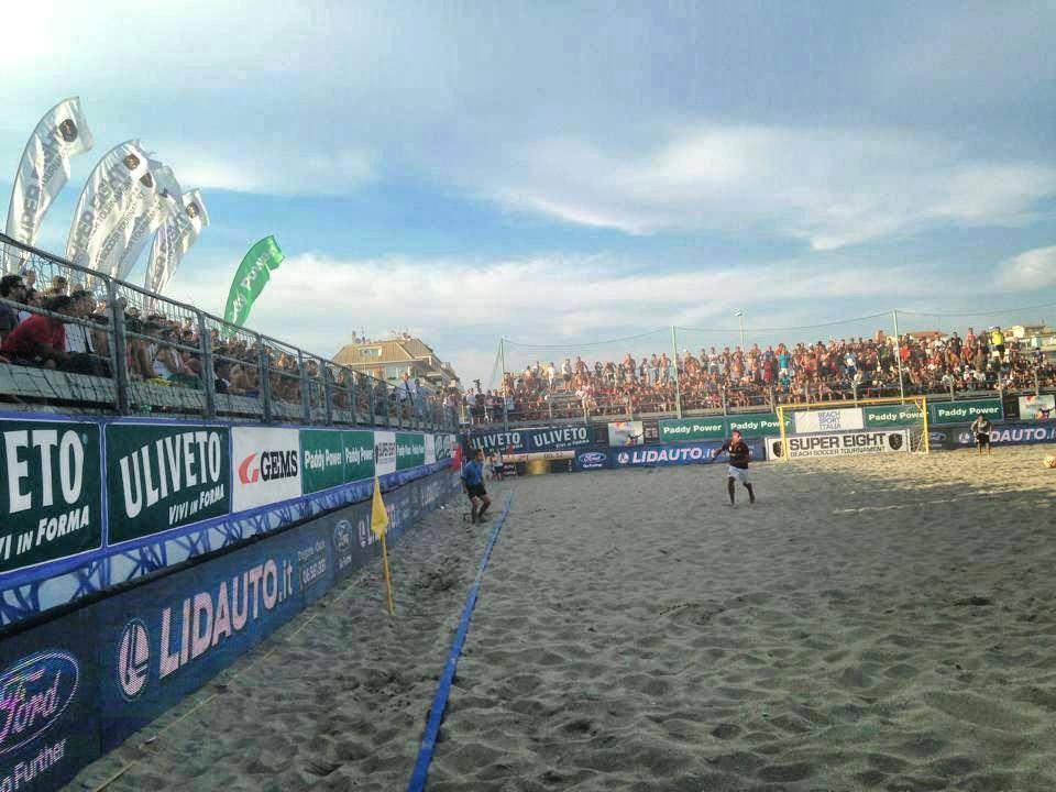 SPONSOR ARENA Il villaggio commerciale rappresenta l area di transito degli spettatori e dei frequentatori della beach arena: in questa area avviene il primo contatto prima dell ingresso nell area