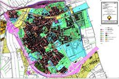 RACCOLTA DATI: IL PIANO URBANISTICO COMUNALE Il Piano Urbanistico Comunale del 2001 è stato variato a seguito di adeguamento normativo e cartografico. La variante n.