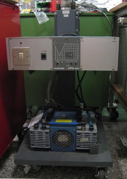 Sistemi di pompaggio Il pompaggio viene garantito da: abbinamento di una pompa turbomolecolare e una pompa primaria Pompa ionica (nelle linee di trasferimento del fascio) Per il prevuoto