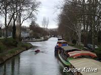 7 giorni / 6 notti In bici lungo il Canal du Midi Parte del patrimonio mondiale dell'unesco, il Canal du Midi si presta perfettamente ad una vacanza in bici per famiglie, coppie o gruppi di amici.