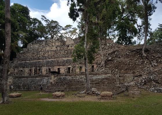 22 GENNAIO: GUATEMALA - COPAN (colazione, pranzo, cena) Prima colazione. Partenza per l Honduras, dove si giunge a Copan in poche ore.