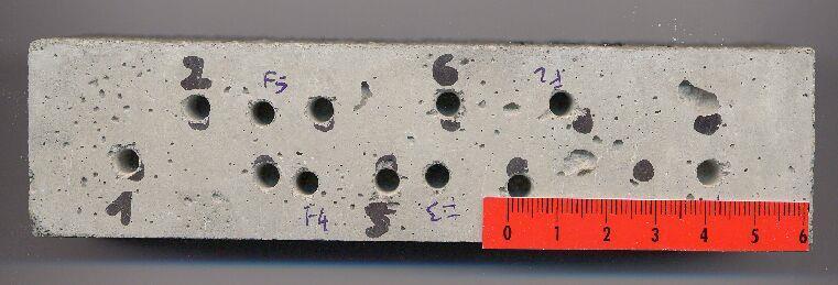 DR per la determinazione della durezza di Malte cementizie 35 DR-UCS Correlation in Mortars y =