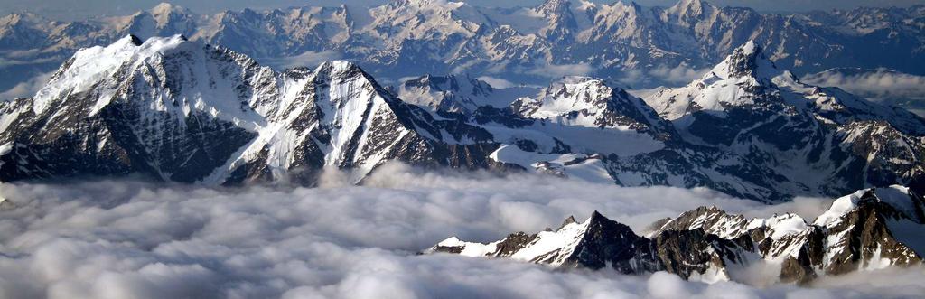 Elbrus 9 giorni/8 notti Terskol, 2 notti Azau, 5 notti Elbrus, 1 notte Elbrus il punto più alto del Caucaso, della Russia, dell Europa.