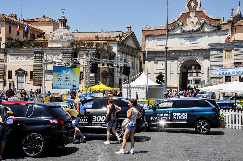 COMUNICAZIONE Gli Sponsor dell evento potranno godere di una visibilità unica, avendo la possibilità di mostrare il proprio Brand nel cuore del centro storico di Roma.