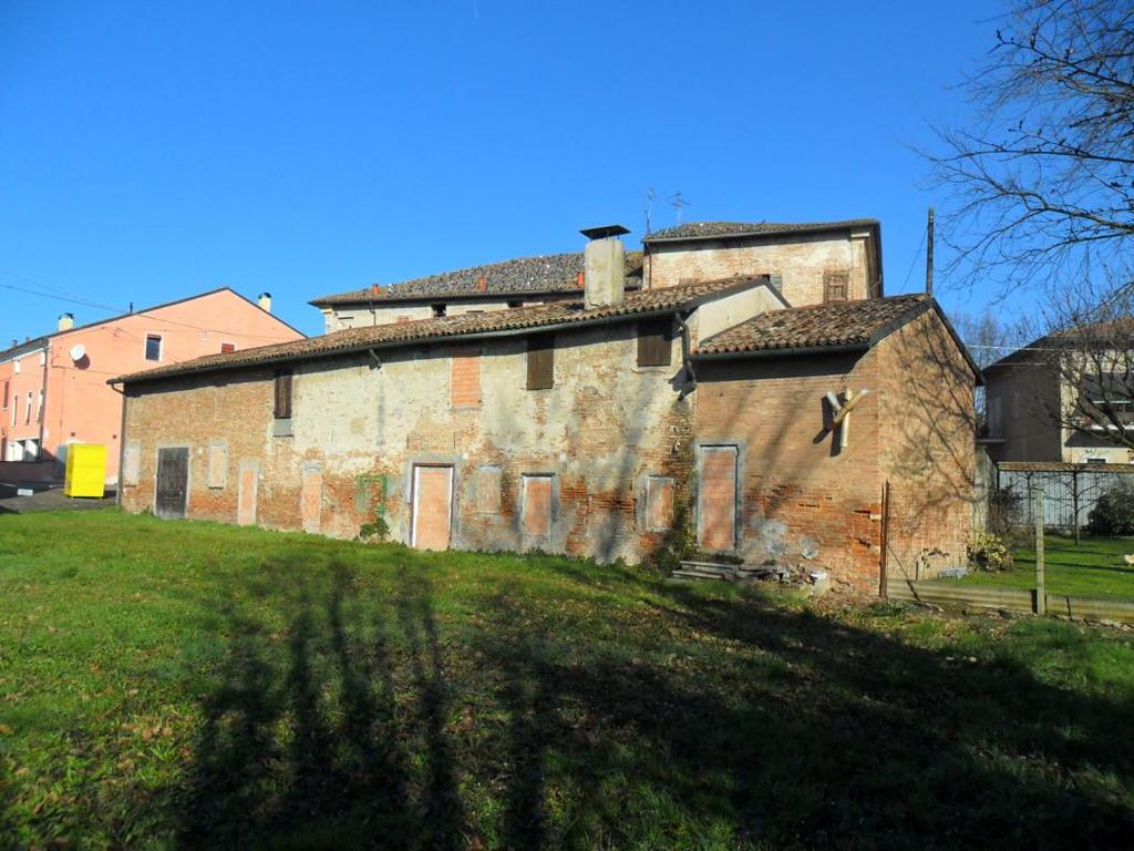 Area del Territorio e dello Sviluppo Economico Settore Attività Interfunzionali Servizio Patrimonio PALAZZONE MARRARA DI FERRARA DI VIA CEMBALINA DENOMINAZIONE IMMOBILE Palazzone Marrara di Via