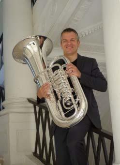 ALESSANDRO FOSSI Alessandro Fossi è docente di Tuba presso il Conservatorio Claudio Monteverdi di Bolzano.