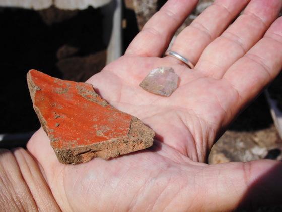 Ci mostrato poi pezzo vetro informandoci tra quello e il bucro c erano millecinquecento anni fferenza e fatto a battuta cendo visto il mio papà era muranese poteva dare la datazione del vetro.