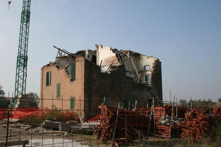 6 CASA COLONICA A ELEMENTI DISGIUNTI E.