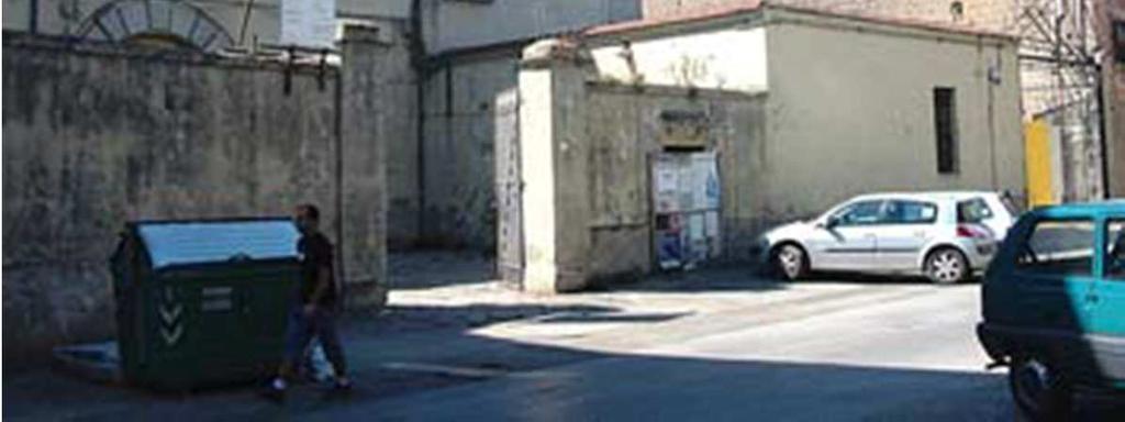 L attuale ingresso alla struttura, su via