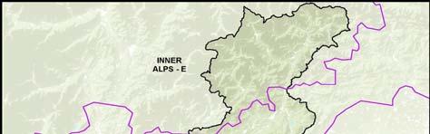 centrali e orientali. La terza HER è l area delle Dolomiti, che si differenzia litologicamente dalle Alpi orientali per la prevalenza delle rocce carbonatiche di calcio e magnesio (dolomie).