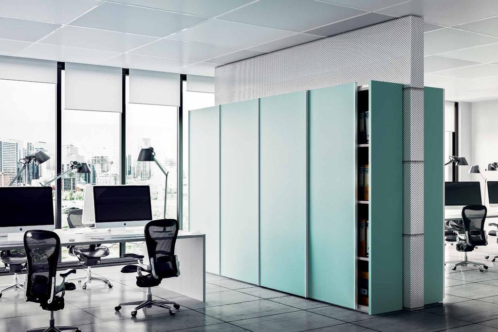 COMP. 610 La profondità 45 cm rende personalizzabili gli armadi contenitori negli spazi di lavoro più importanti così come sarà facile creare un ufficio funzionale ed economico per la tua start-up.