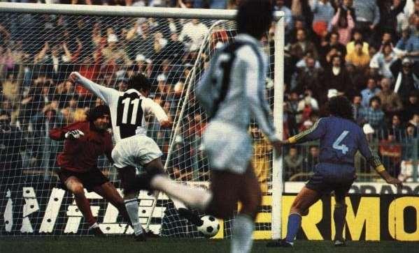 20Serie A 1982-83 PAREGGI STRATEGIE DI STALLO Napoli - Udinese : 0-0 Udinese -