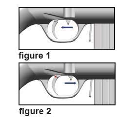 D-02: meccanismo di sicurezza Inserimento della sicura manuale: tirare all indietro la leva della sicura manuale fino a coprire il puntino rosso sul grilletto (fig. 1). La sicura è inserita.