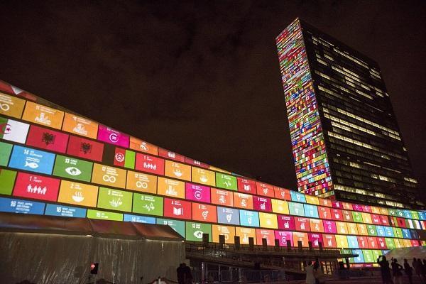 SDGs: Universali