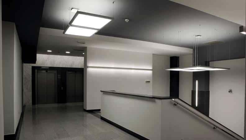 LYNX IP65 PANNELLI LED Apparecchio led con driver remoto NEW - Apparecchio per interni o esterni per montaggio a soffitto,