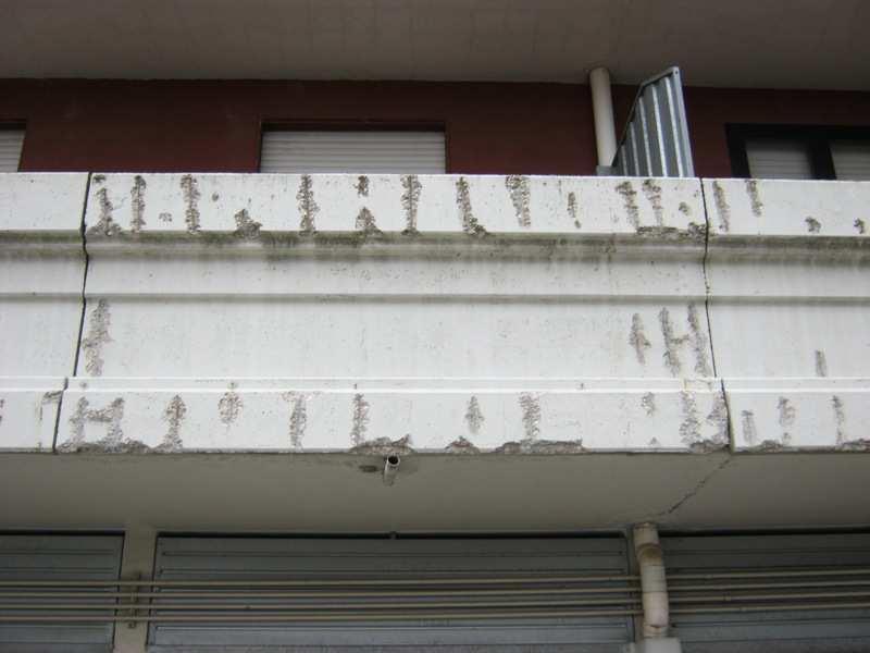 di copri ferro dei balconi.