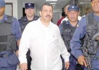 12 AWEMainta.com Internacional Hefe paramilitar Colombiano condena na 31 aña di prison na Merca Kaleidoscope N.V.