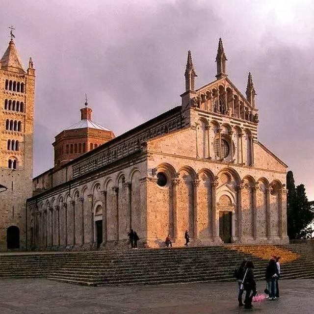 In Fattoria con i Butteri Massa Marittima Monte Argentario Da Marzo a Dicembre (2 giorni e 1 notte) 1 giorno Massa Marittima Monte Argentario : Arrivo in mattinata (entro le ore 10.