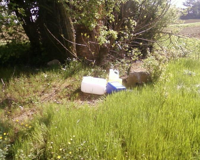 pertinenza agricola. Evidenti i riflessi per l inquinamento quando il fosso riceverà nuovamente acqua.